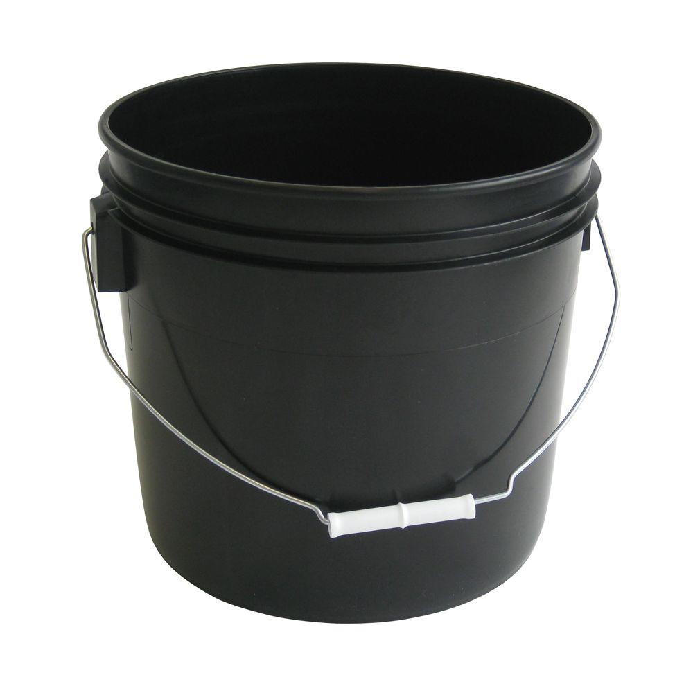 5 gal pails with lids